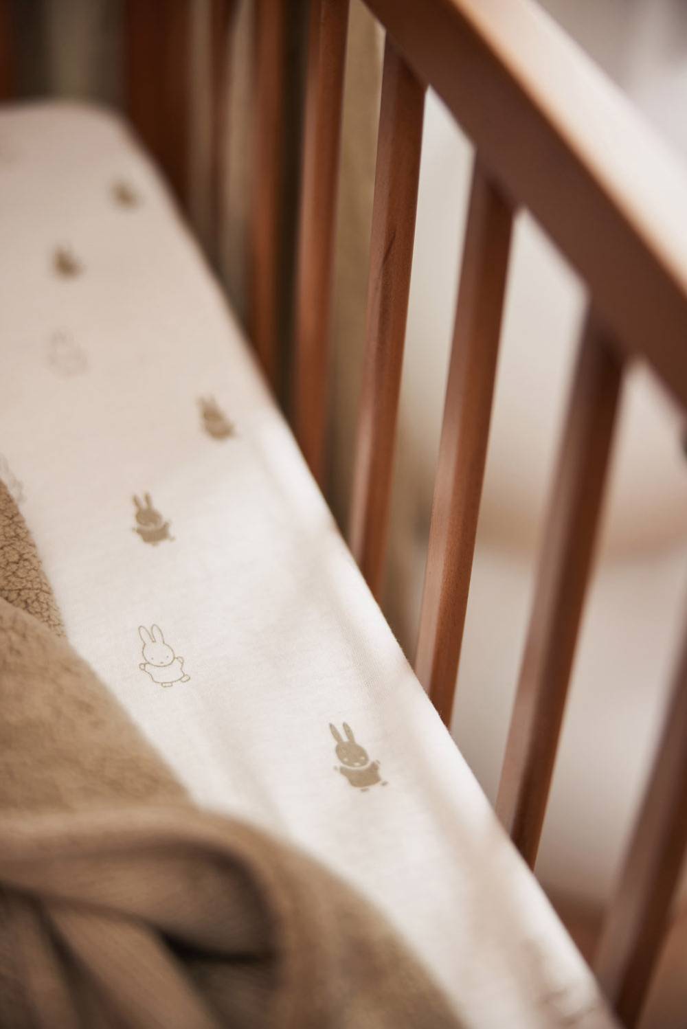 Jollein Spannbettlaken Jersey 60x120cm Happy Miffy Olive Green Exklusive Angebote