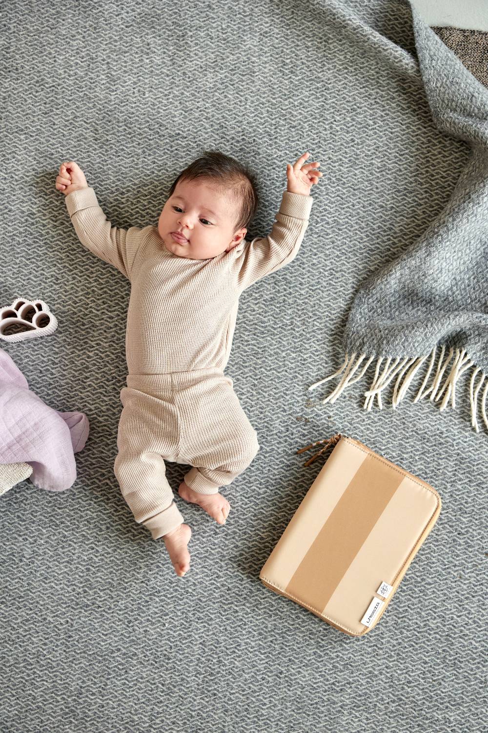 Lässig Mutterpasshülle - Dokumentenmappe, Kamel Beige Osterangebot