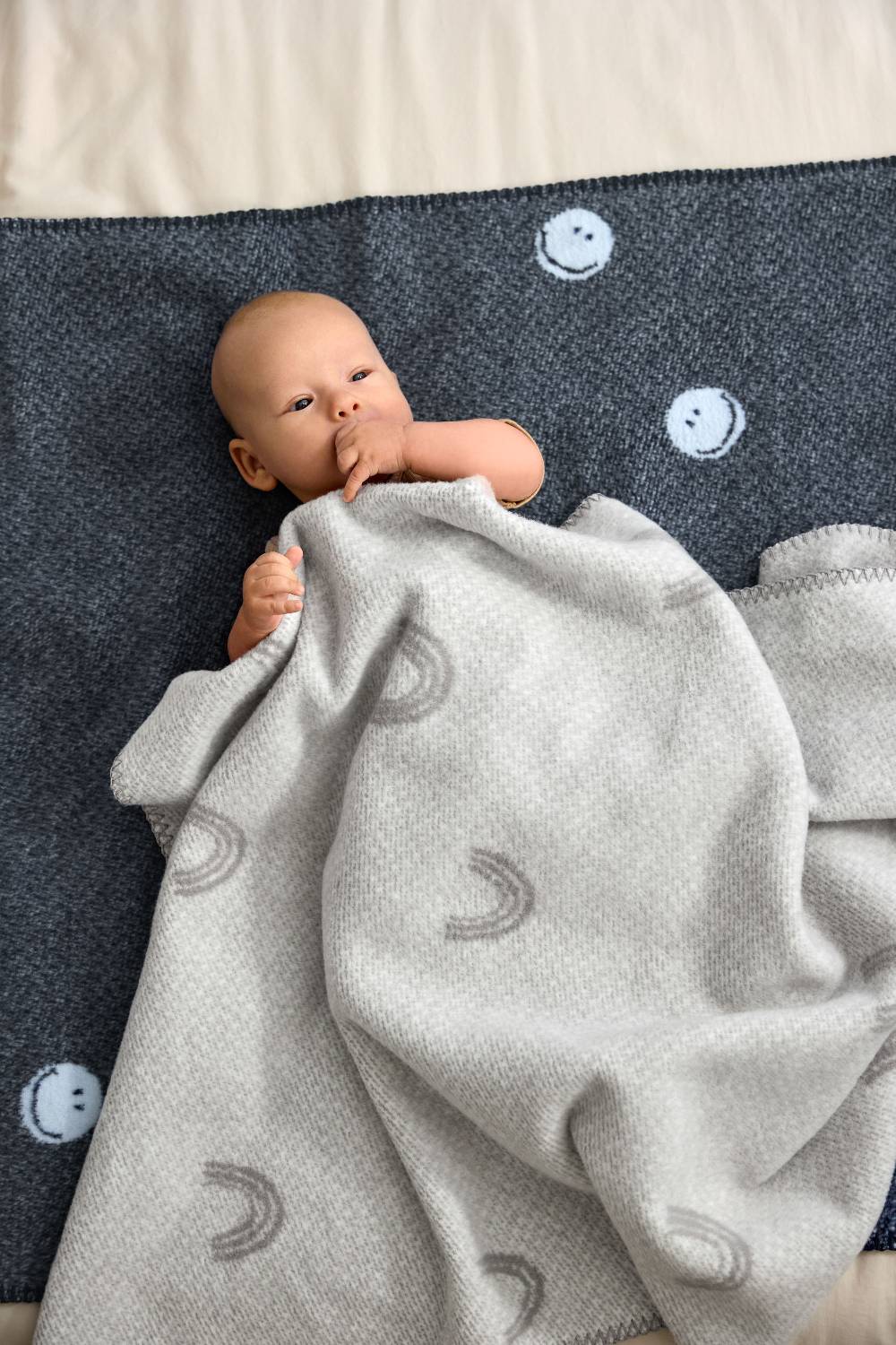 Lässig Babydecke - Bio Baumwolle, Grau Angebote