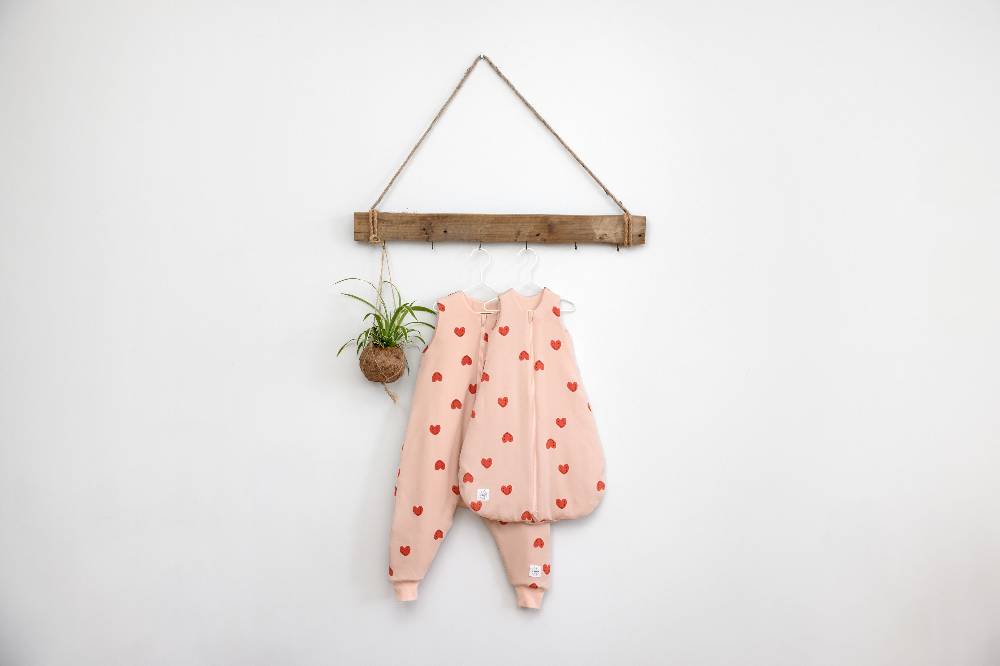 Lässig Babyschlafsack 2,5 TOG - Herz, Rosa Sonderangebot der Fabrik