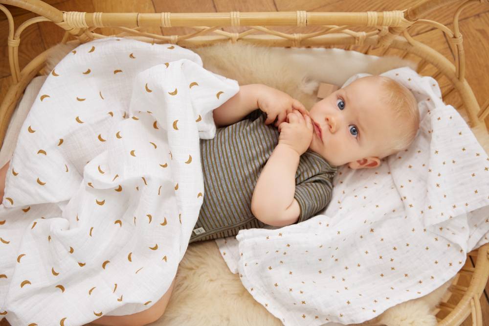 Lässig Baby Body kurzarm - Bio Baumwolle, Streifen, Grau meliert Black Friday