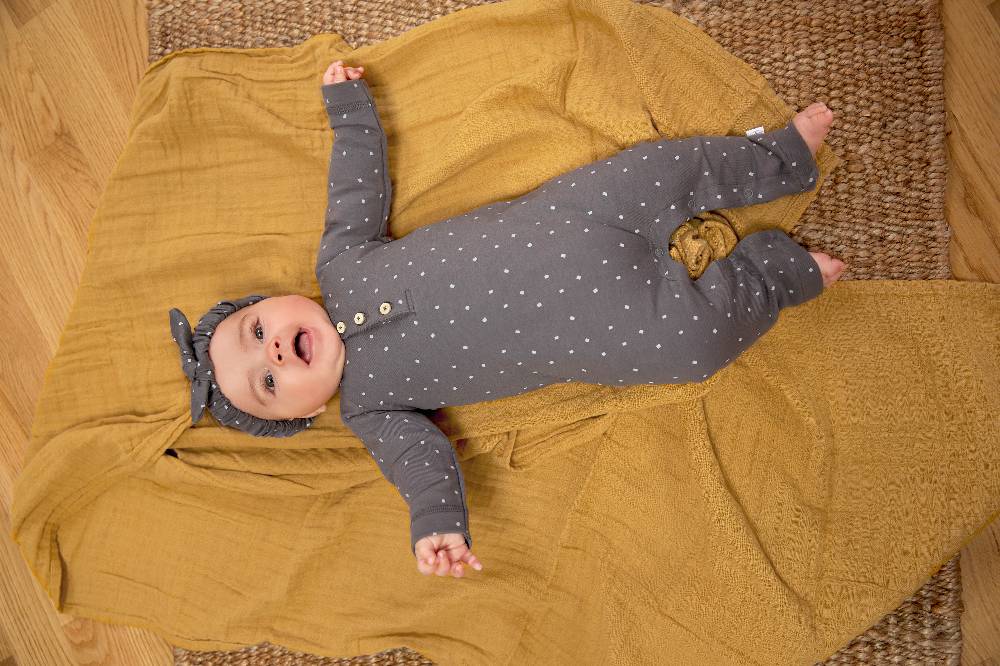 Lässig Baby Wickelshirt - Bio Baumwolle, Spots, Anthrazit Jubiläumsangebot