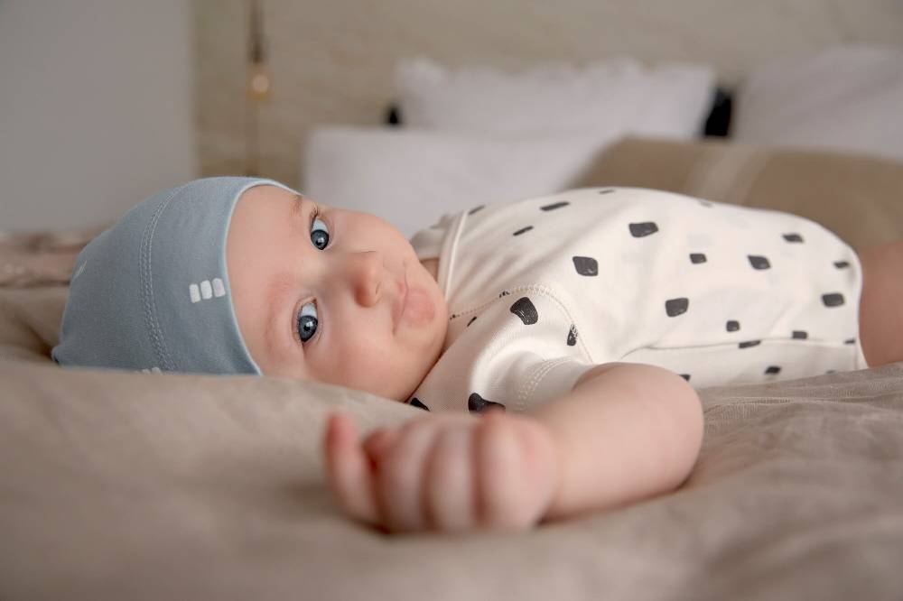 Lässig Baby Wickelbody kurzarm - Bio Baumwolle, Rechtecke, Weiß Begrenzt auf 3 Tage