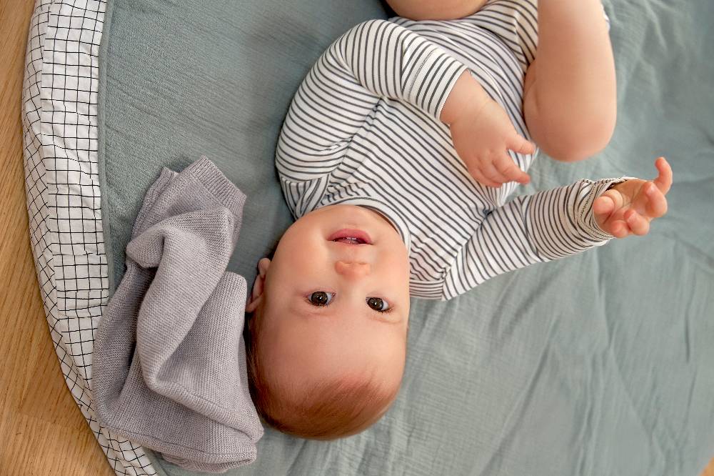 Lässig Baby Langarmshirts - Bio Baumwolle, Striped, Grau Nur noch ein Tag übrig
