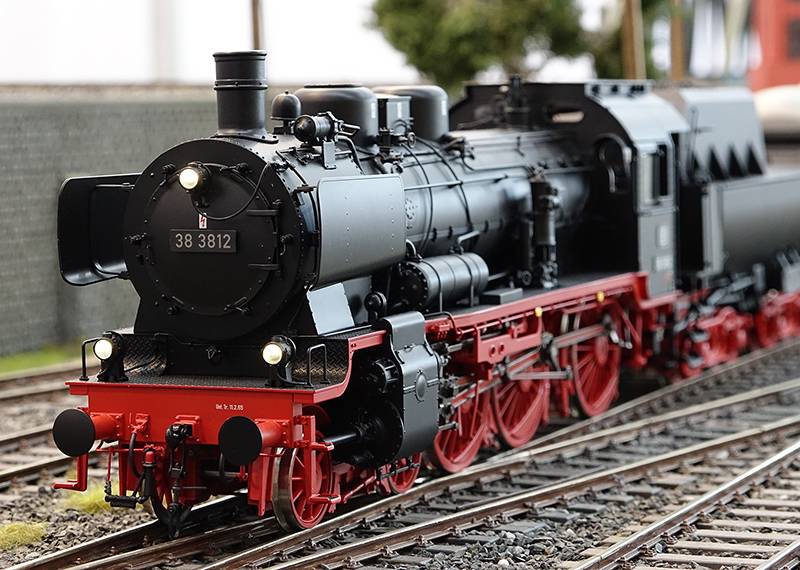 Märklin Dampflokomotive Baureihe 38 Versandkostenfrei