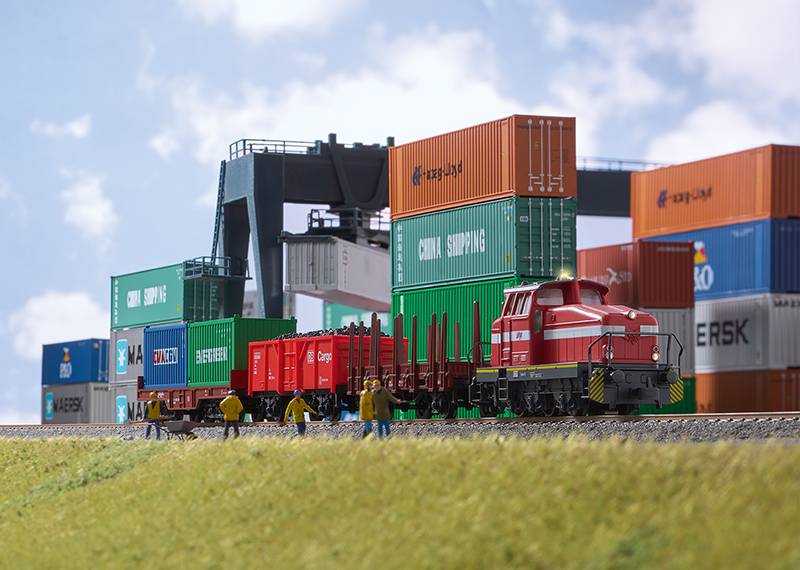 Märklin Digital-Startpackung "Moderner Rangierbetrieb mit DHG 500" Speichern exportieren