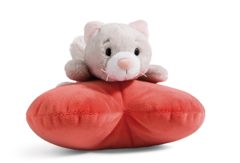 NICI Kuscheltier Love Katze auf Herz liegend NICI GREEN Nur für heute