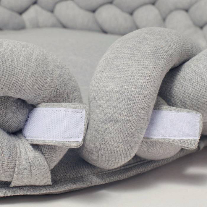 Nordic Coast Company Baby Nest geflochten Grau Top Angebot