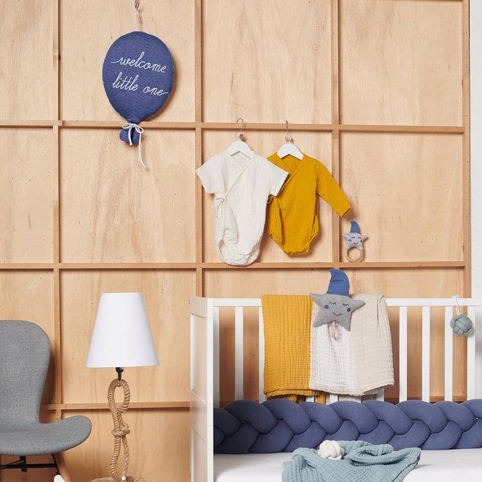 Nordic Coast Company Ballon-Kissen "Welcome Little One" Blau Im Verkauf