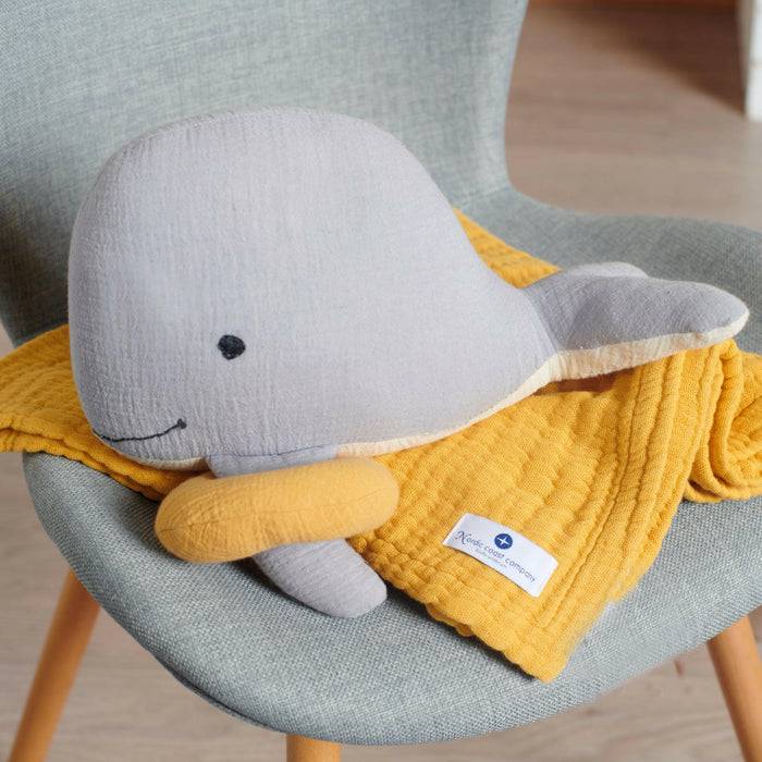 Nordic Coast Company Kuscheltier Musselin Wal Bobby Muttertagsangebot