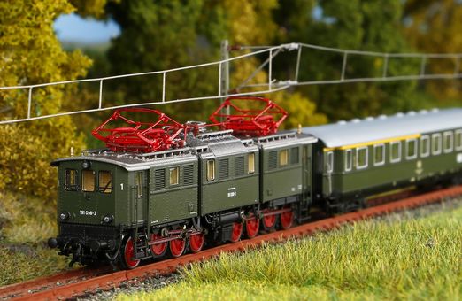 Piko N E-Lok BR 191 DB IV Artikelnummer: 40540 Fabrikverkauf