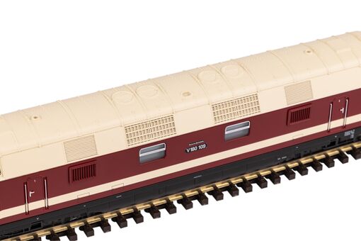Piko TT Diesellok V 180 DR III, 4-achsig Artikelnummer: 47284 Lagerräumung