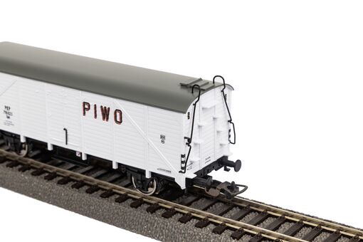 Piko Kühlwagen ex "Berlin" PKP III Artikelnummer: 24514 Kauf eins, bekomm eins gratis