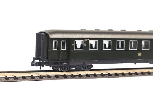 Piko N Schürzeneilzugwagen 2. Klasse DB III Artikelnummer: 40624 Kostenloser Versand international