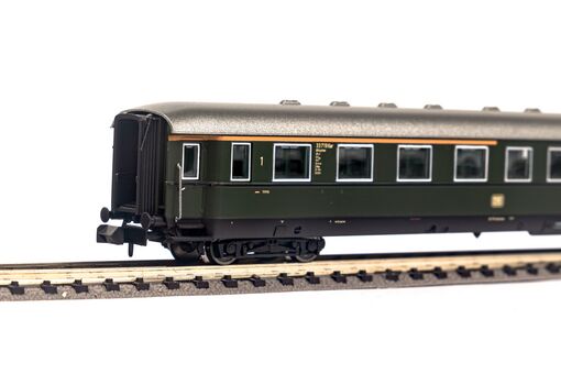 Piko N Schürzeneilzugwagen 1./2. Klasse DB III Artikelnummer: 40625 Fabrikladen