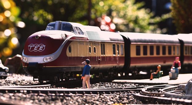 Piko G Dieseltriebwagen VT 11.5 DB III, 3-teilig Artikelnummer: 37320 Begrenzt auf 3 Tage