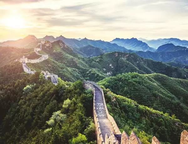 Ravensberger Matratzen Puzzle 2000 Teile - Chinesische Mauer im Sonnenlicht Black Friday