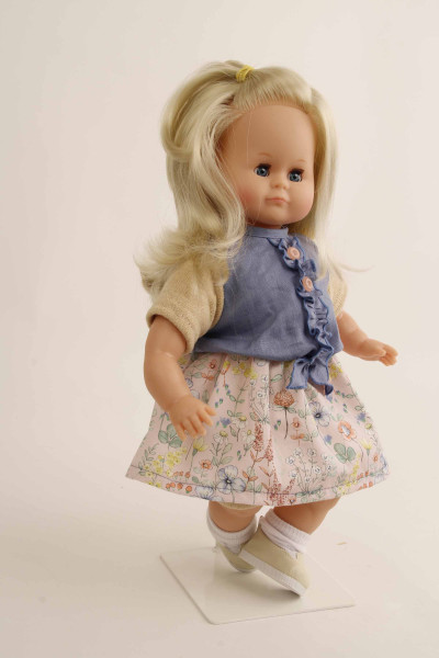 Schildkröt Manufaktur Puppe Schlummerle 37 cm blonde Haare, blaue Schlafaugen, Blumenkleidung rose/bleu Saisonschlussverkauf