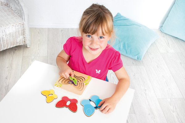 Schildkröt Manufaktur Lagen-Puzzle "Kleiner Schmetterling" by Beleduc Tägliche Deals