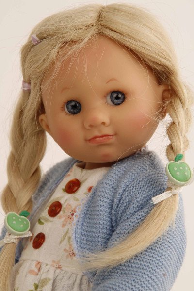 Schildkröt Manufaktur Puppe Müller-Wichtel Pia 30 cm blonde Haare, Blumenkleidung Verkauf