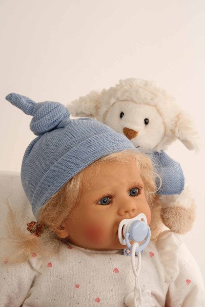 Schildkröt Manufaktur Baby Pina 52 cm von Karola Wegerich , blonde Haare, Kleidung weiss/blau/rot Hotsell