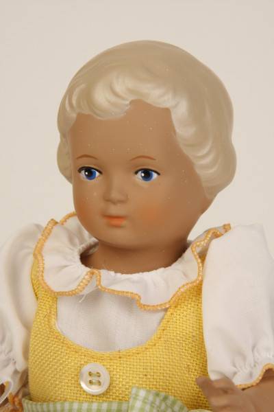 Schildkröt Manufaktur Puppe Ursel 25 cm von 1941 blonde Malhaare, Dirndl Online Shopping