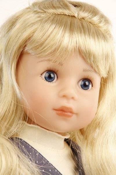 Schildkröt Manufaktur Stehpuppe Yella 46 cm blonde Haare, Kleidung weiss/blau Riesige Rabatte