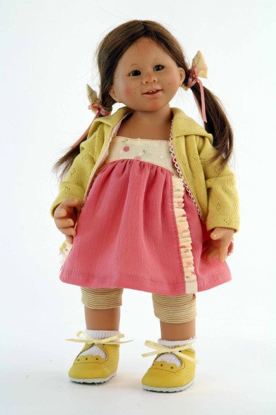 Schildkröt Manufaktur Puppe Müller-Wichtel Rosi 30 cm braune Haare, Sommerkleid pink/gelb Auslauf