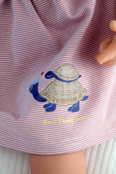 Schildkröt Manufaktur Baby Julchen 52 cm Malhaar, blaue Schlafaugen, Kleidung rose/gelb/weiss Meist gekauft