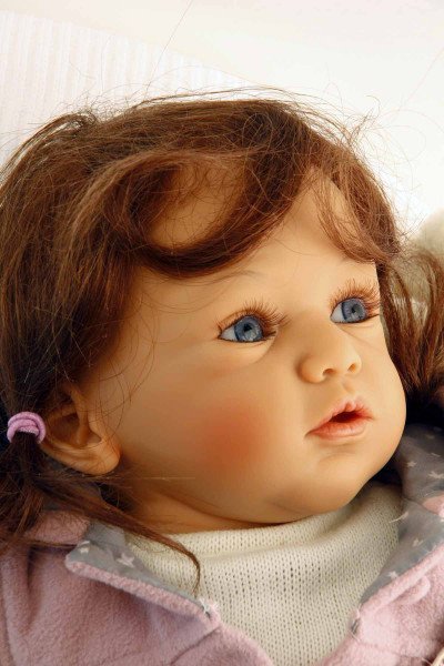 Schildkröt Manufaktur Puppe Rosalie 50 cm von Gudrun Legler, braune Haare, Hasenoverall Neueste Mode