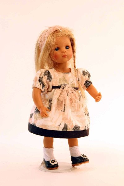 Schildkröt Manufaktur Lisa von Sieglinde Frieske 28 cm, blonde Haare, Kleidung braun/rose/weiss Neuheiten