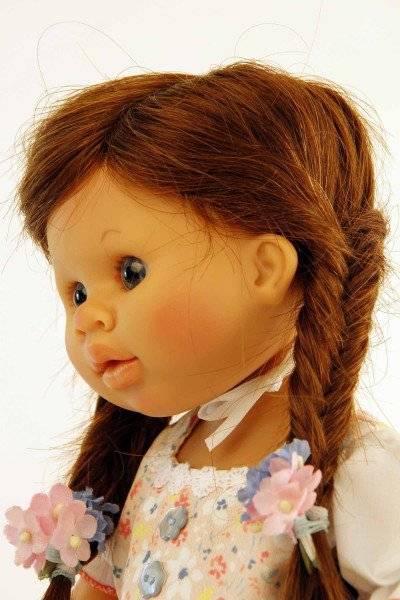 Schildkröt Manufaktur Puppe Müller-Wichtel Lili Gr 30, braune Haare, im Dirndl rose/blau Blitzverkäufe