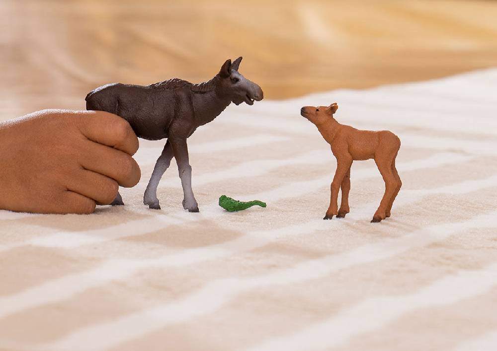 Schleich Elchkuh mit Kalb Begrenztes Angebot