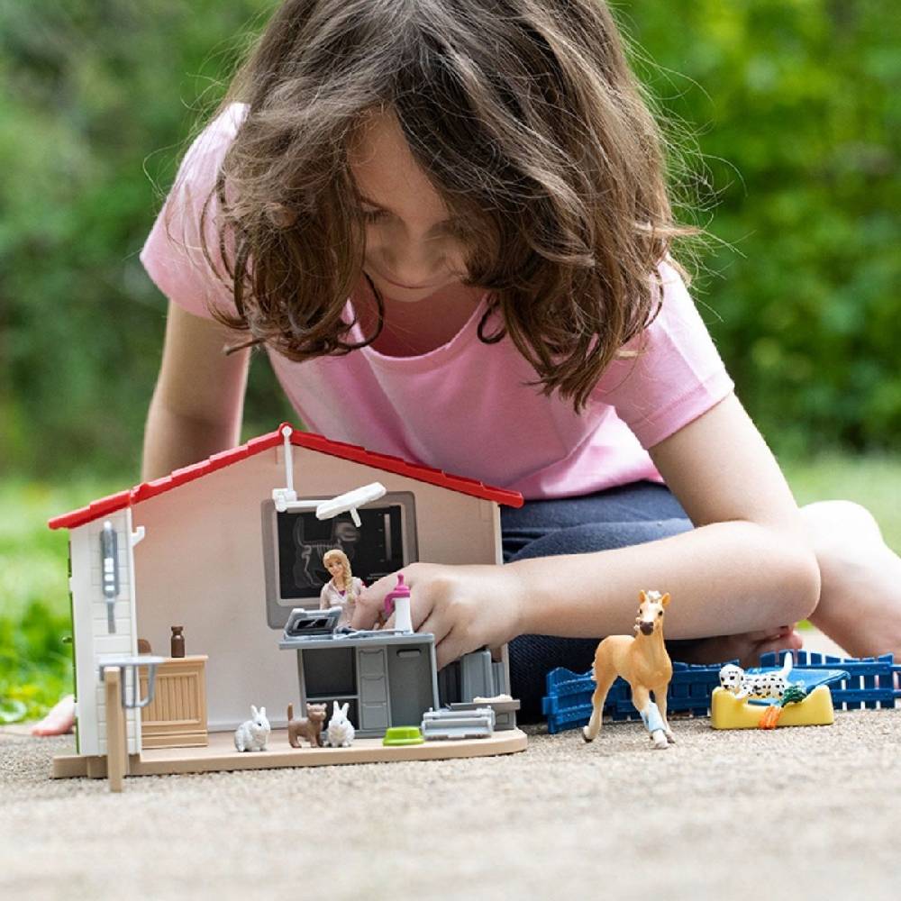 Schleich Tierarzt-Praxis mit Haustieren Muttertagsangebot