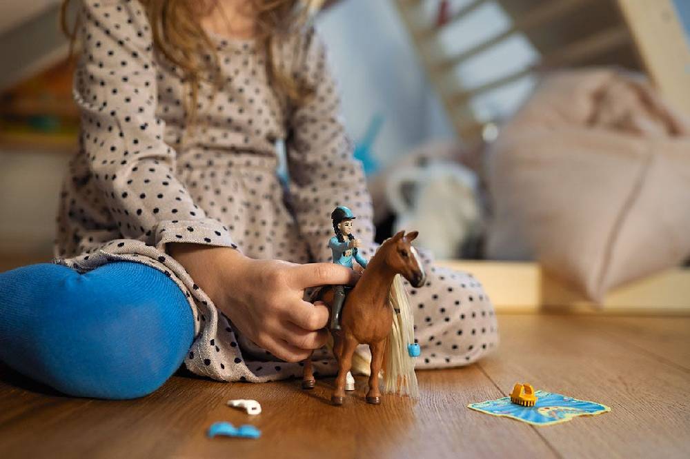 Schleich Kim & Caramelo Starter Set Online Outlet