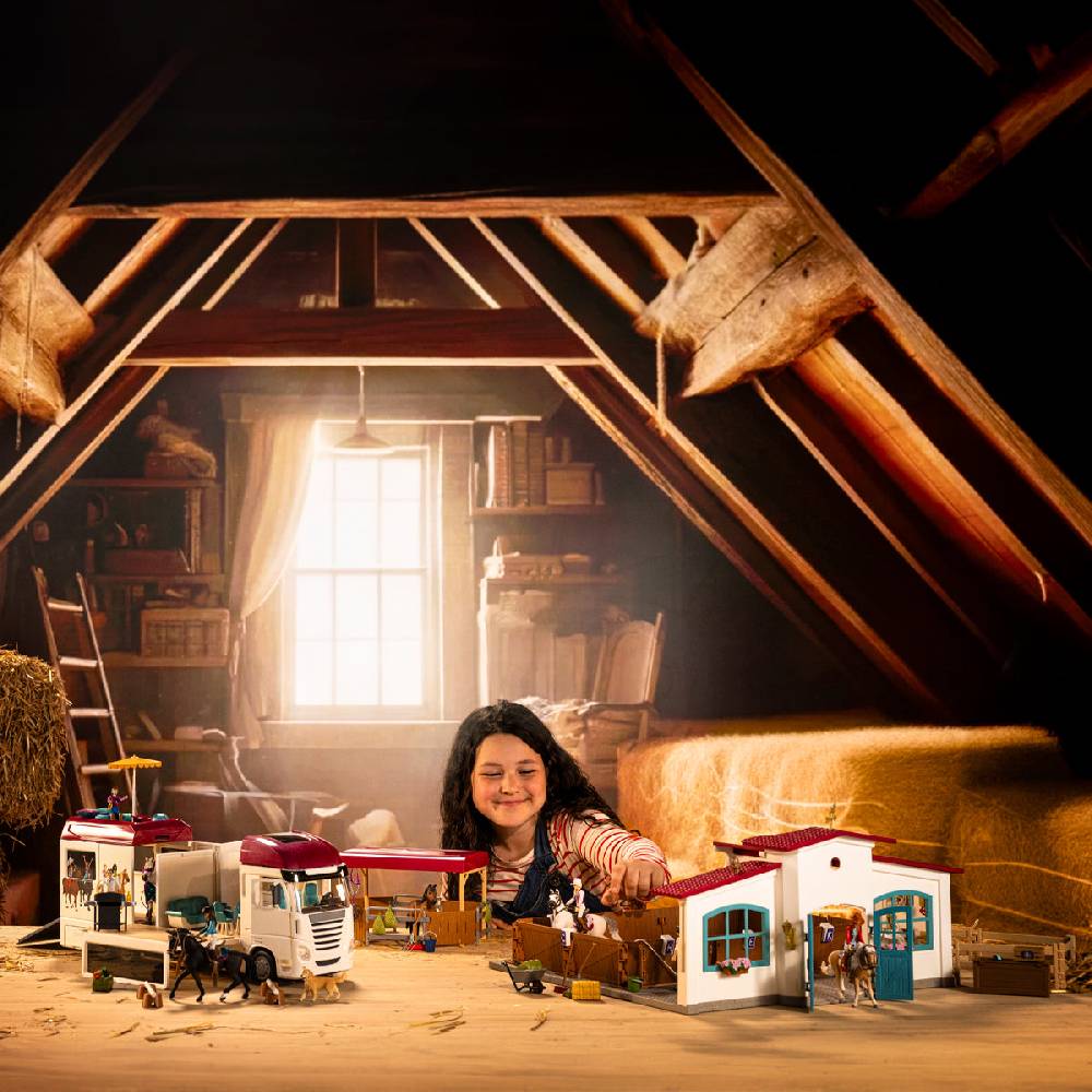 Schleich Pferdetransporter Kauf eins, bekomm eins gratis