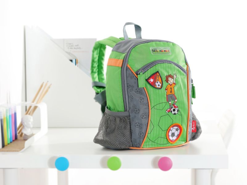 Sigikid Kinderrucksack für Fußballfans Kily Keeper Lagerräumung
