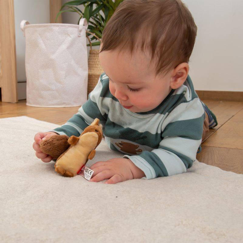 Sigikid Baby Rassel Eichhörnchen, Red Stars Neueste Mode