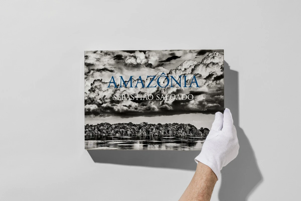 TASCHEN Sebastião Salgado. Amazônia Vatertagsangebot