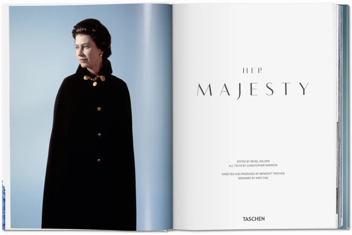 TASCHEN Her Majesty. A Photographic History 1926–2022 Begrenztes Angebot