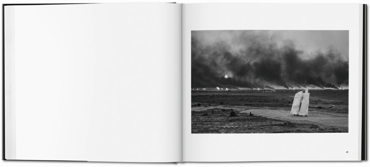 TASCHEN Sebastião Salgado. Kuwait. A Desert on Fire Weihnachtsangebot