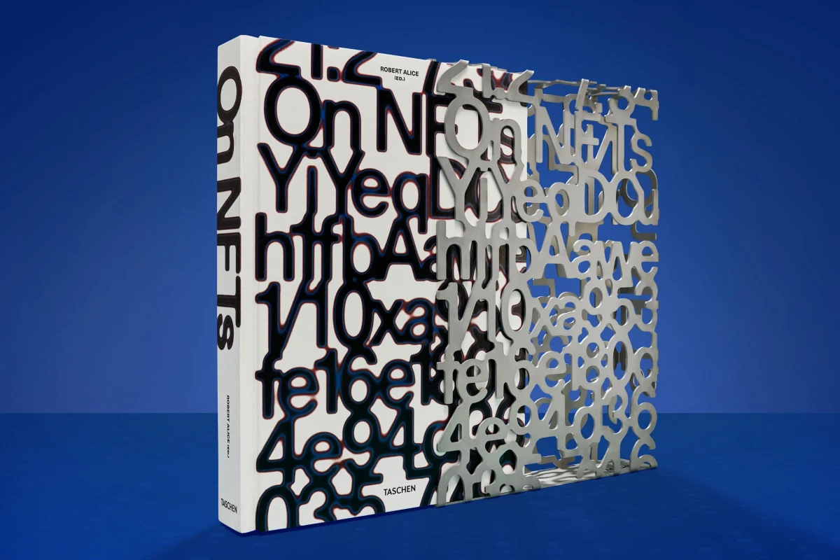 TASCHEN On NFTs. Art Edition No. 1–100, Sofia Crespo ‘{{floral automata_1236}}’ Verkauf