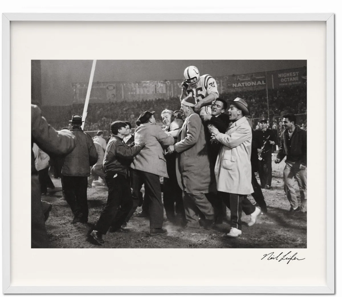 TASCHEN Neil Leifer. Guts & Glory. Art Edition No. 101–200 ‘Alan Ameche’ Zeitbegrenzte Promotion
