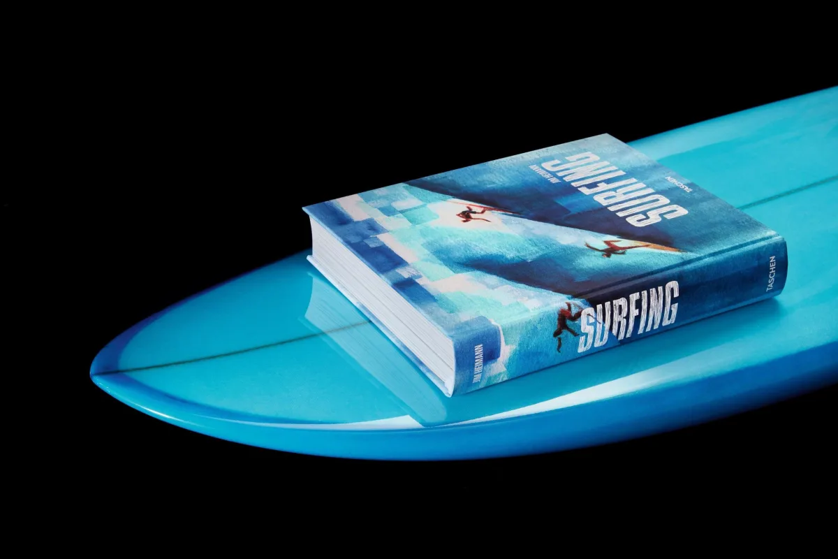 TASCHEN Surfing. 1778–Today