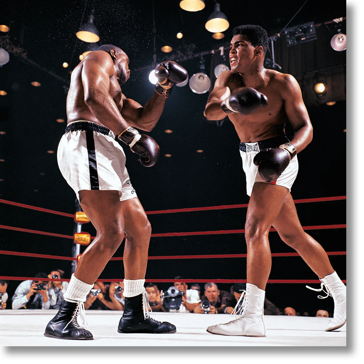 TASCHEN Neil Leifer. Homage to Ali. ‘Clay vs. Liston I, 1964’