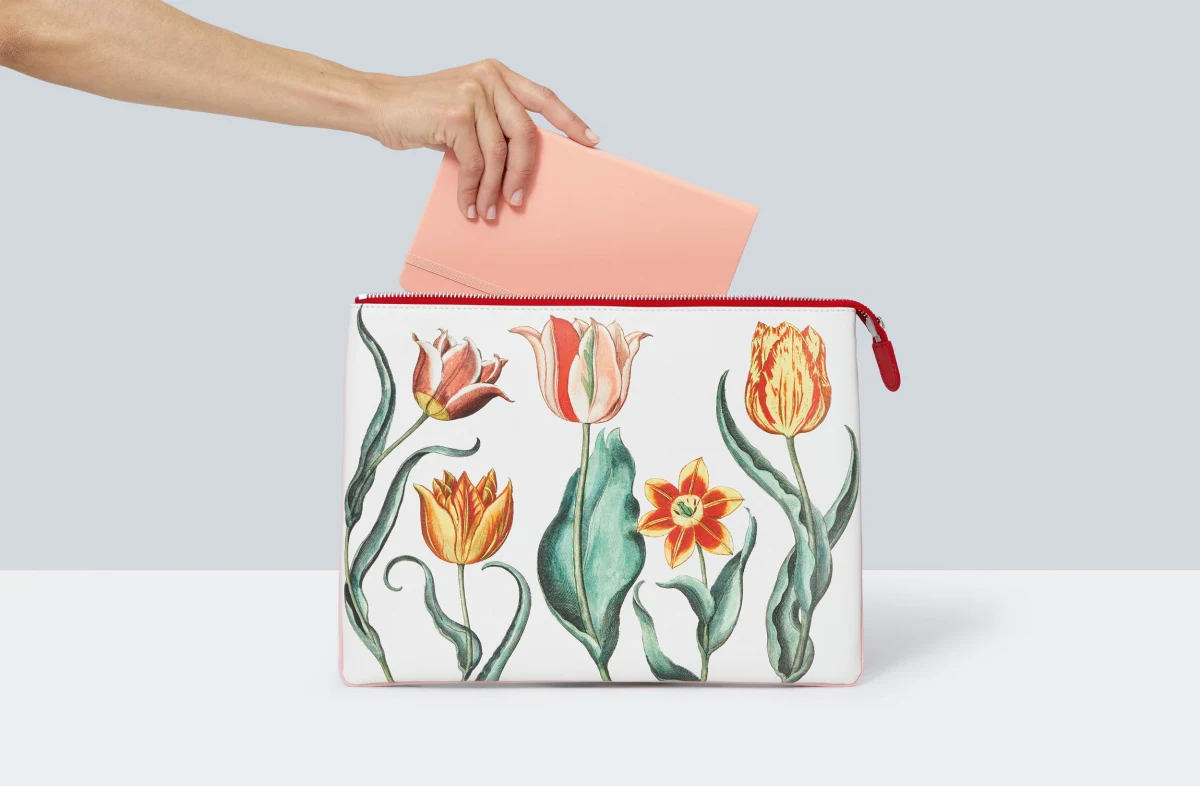 TASCHEN TASCHEN Pouch. Garden at Eichstätt Limitierter Zeitrabatt